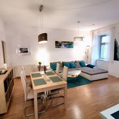 Nd Exquisites Wundervolles Ruhiges Terrassenapartment Mit Garage Wien Ngoại thất bức ảnh