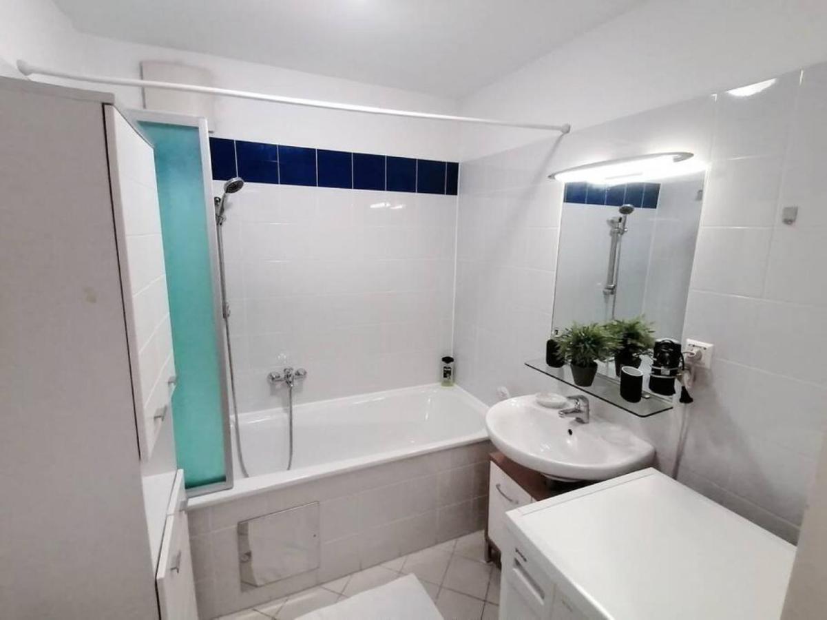 Nd Exquisites Wundervolles Ruhiges Terrassenapartment Mit Garage Wien Ngoại thất bức ảnh