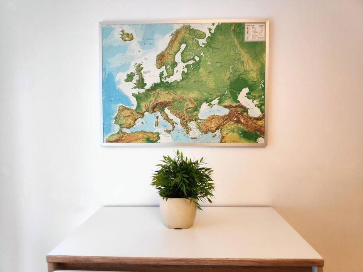 Nd Exquisites Wundervolles Ruhiges Terrassenapartment Mit Garage Wien Ngoại thất bức ảnh