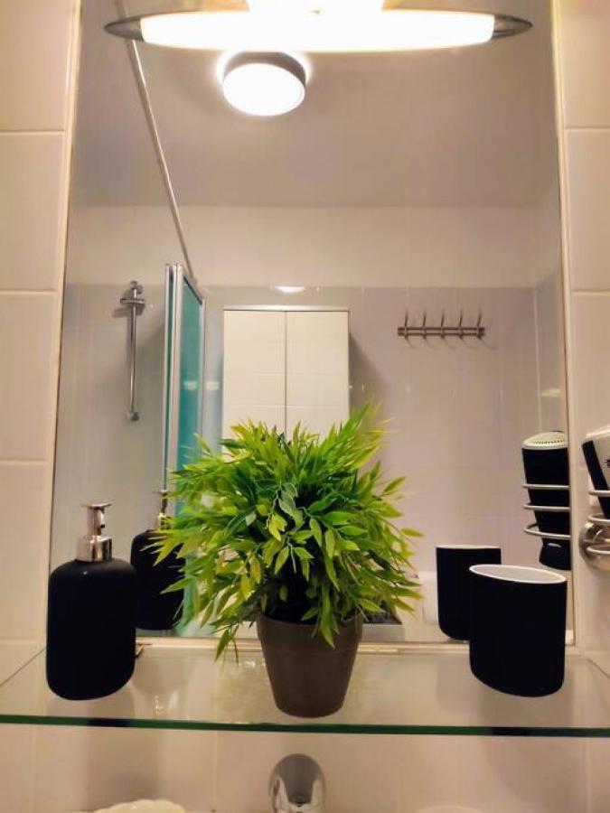 Nd Exquisites Wundervolles Ruhiges Terrassenapartment Mit Garage Wien Ngoại thất bức ảnh