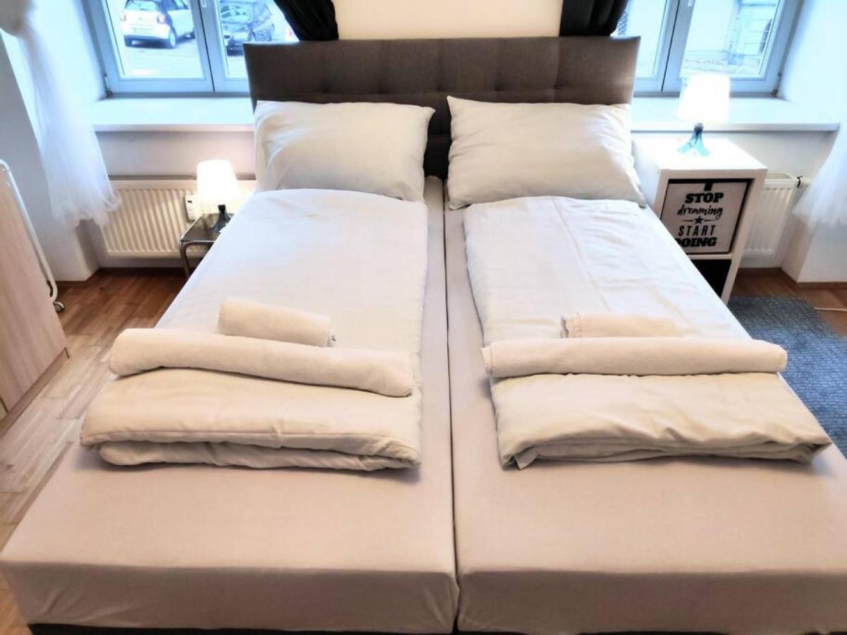 Nd Exquisites Wundervolles Ruhiges Terrassenapartment Mit Garage Wien Ngoại thất bức ảnh