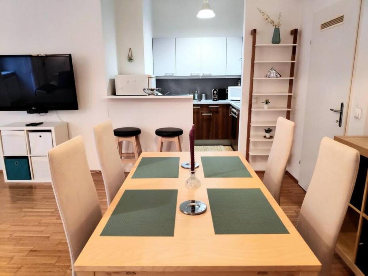Nd Exquisites Wundervolles Ruhiges Terrassenapartment Mit Garage Wien Ngoại thất bức ảnh