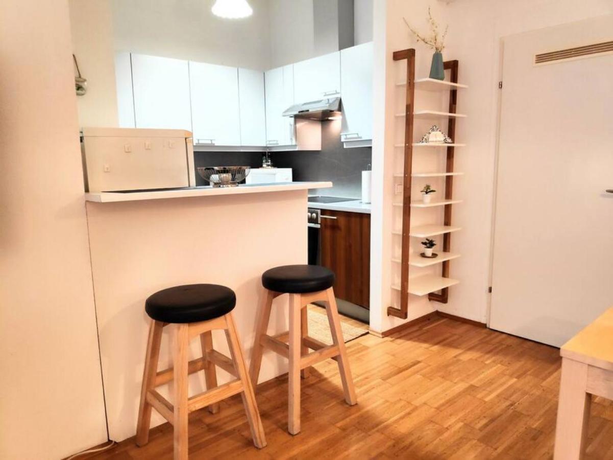 Nd Exquisites Wundervolles Ruhiges Terrassenapartment Mit Garage Wien Ngoại thất bức ảnh